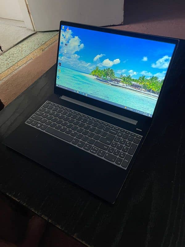 Lenovo ideapad 15.6 inch 1