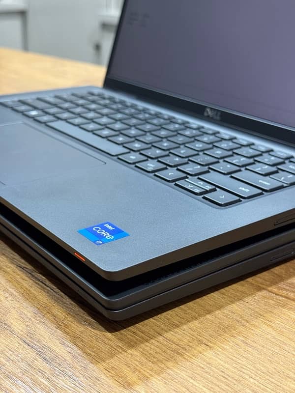 Dell Latitude 7430 Core i7 12th Gen with 16GB Ram & 256GB M2 SSD 2