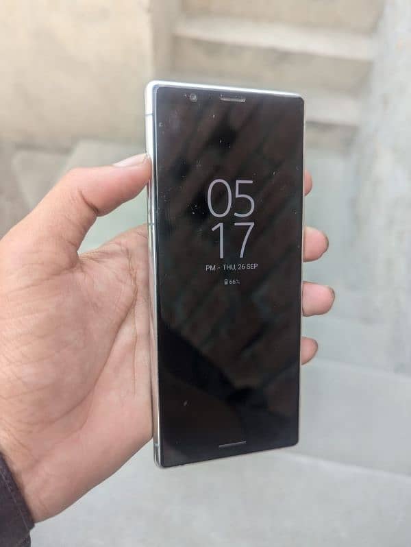 SONY XPERIA 5. . V 4