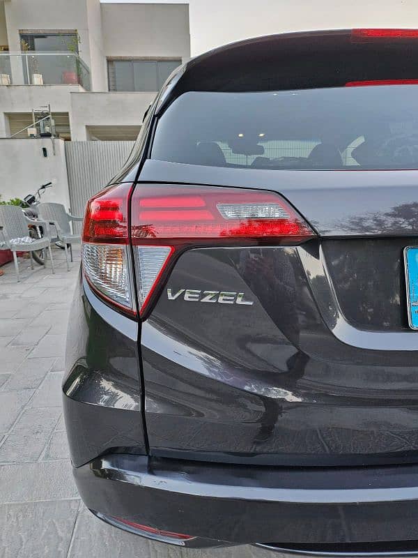 Honda Vezel 2014 Model 3