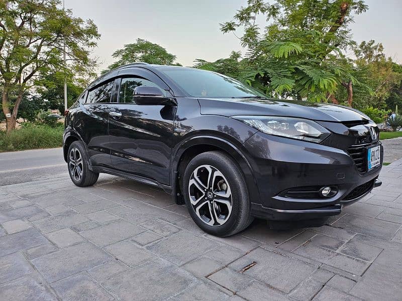 Honda Vezel 2014 Model 4