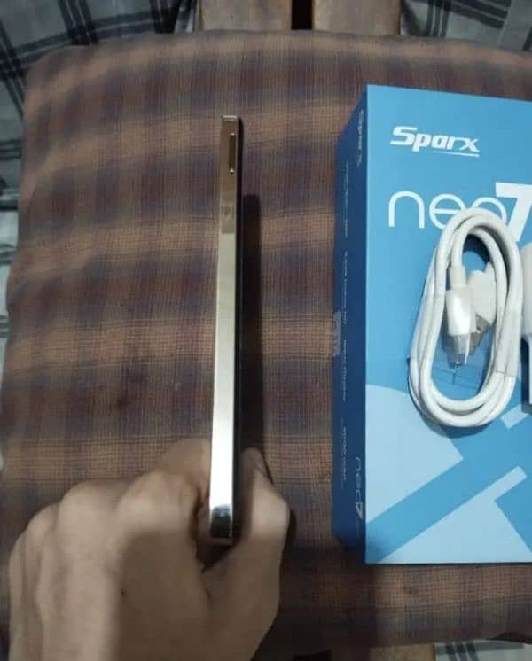 spark neo 7 ultra 5