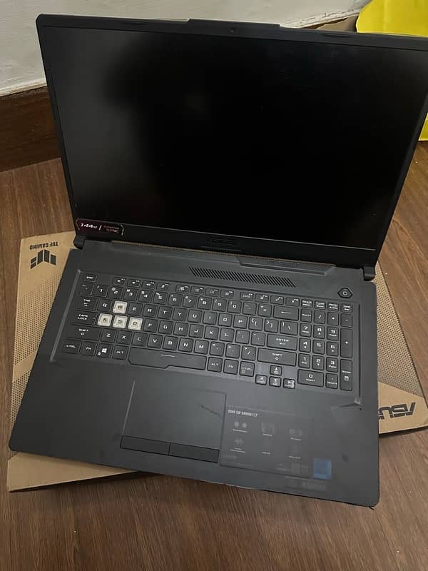 Asus TUF f17 1