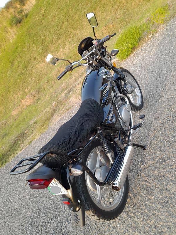 SUZUKI GS-150-SE.  AVAILABLE FOR SALE 4