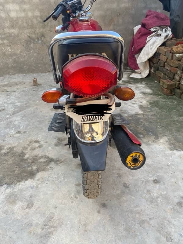 honda 125 red colour 2021 model for sale 3