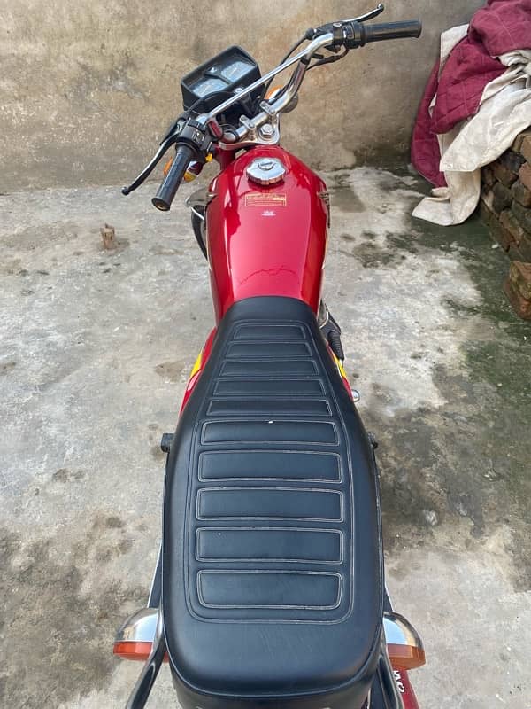 honda 125 red colour 2021 model for sale 4