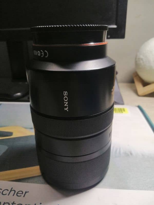 Sony alpha A Mount 70-300 lens SSM G serial 2