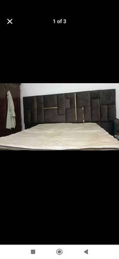 bed with matress and dressing table 0