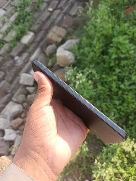 vivo Mobile Y35 urgent sale 3