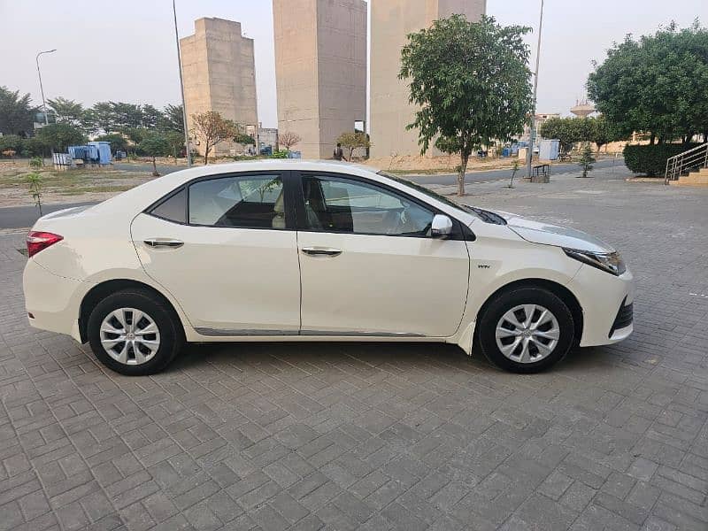 Total Genuine Toyota Corolla XLI VVT-I 1.3 Automatic 2018 Model 4