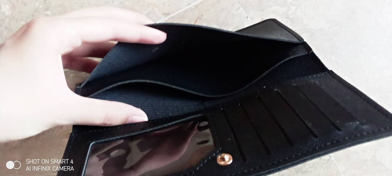 Black women's wallet 2