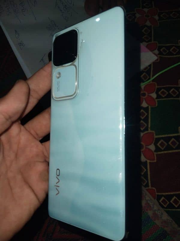 vivo v30 5G 2