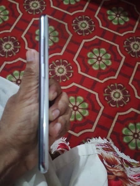 redmi note 10 full box 10/10 condition 1