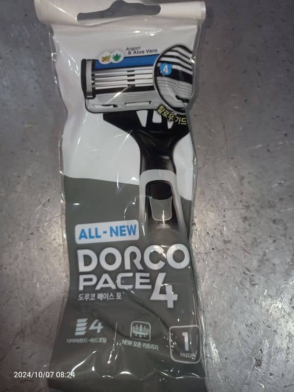 Dorco pace 4 razor 0