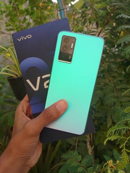 vivo v23e condition 10/10 all ok 8/256. GB with box and charger 1