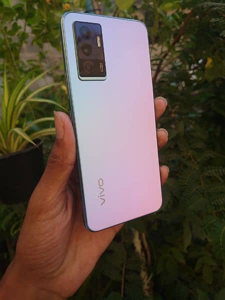 vivo v23e condition 10/10 all ok 8/256. GB with box and charger 8