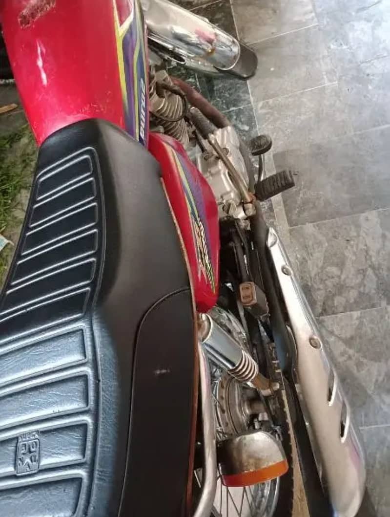 Honda 125 First Hand Used 6