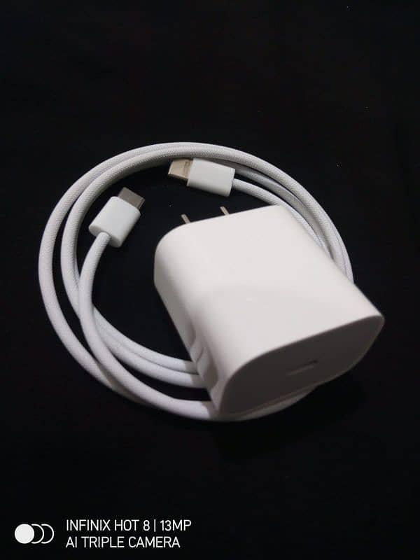 Iphone 15pro max Charger and Cable 20watt 100% original with warranty. 4