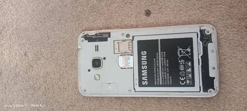 samsung gkaxy j3 2018 urgnt sle 0