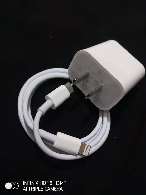 Iphone 14pro max Charger and Cable 20watt new conditon 100% original. 0