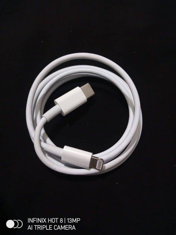 Iphone 14pro max Charger and Cable 20watt new conditon 100% original. 4