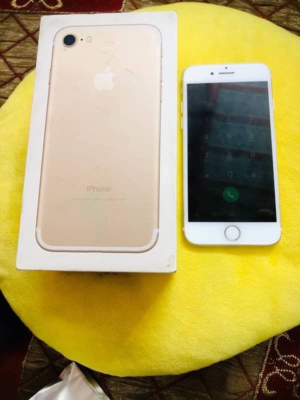 Apple iPhone 7 32 GB PTA With Box 2