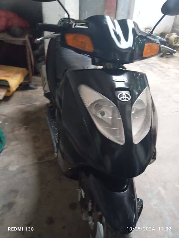 Scooty Honda 149cc 9