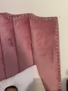 cussion style bed set pink colour