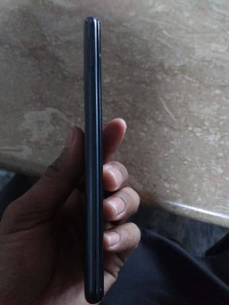 Tecno spark 7T 4+4gb/ 64gb.  6000MAH Btry 5