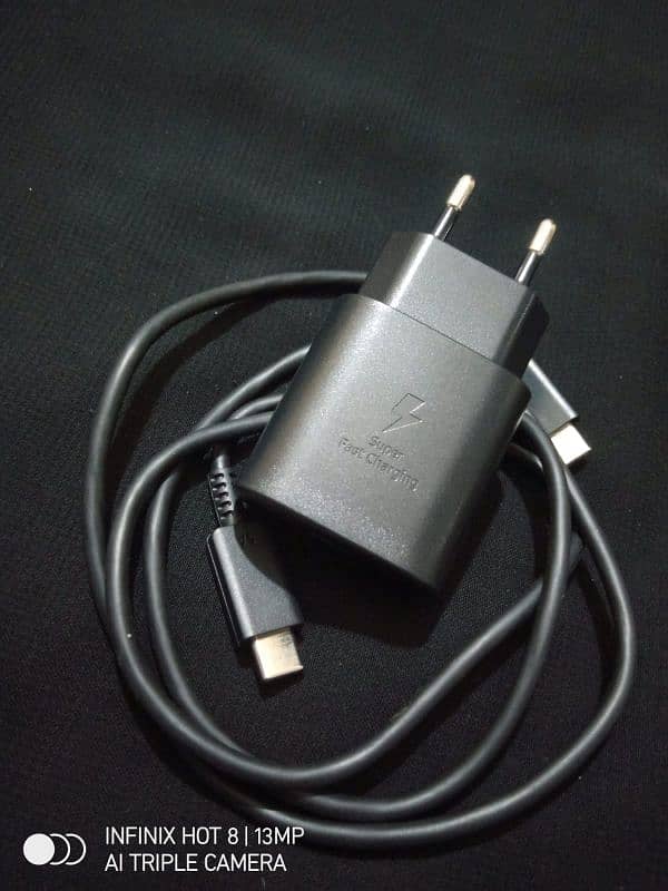 Samsung S20 ultra Charger and Cable 25watt new 100% original. 3