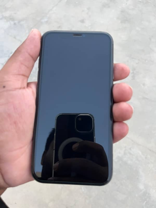 iPhone 11 64Gb 5