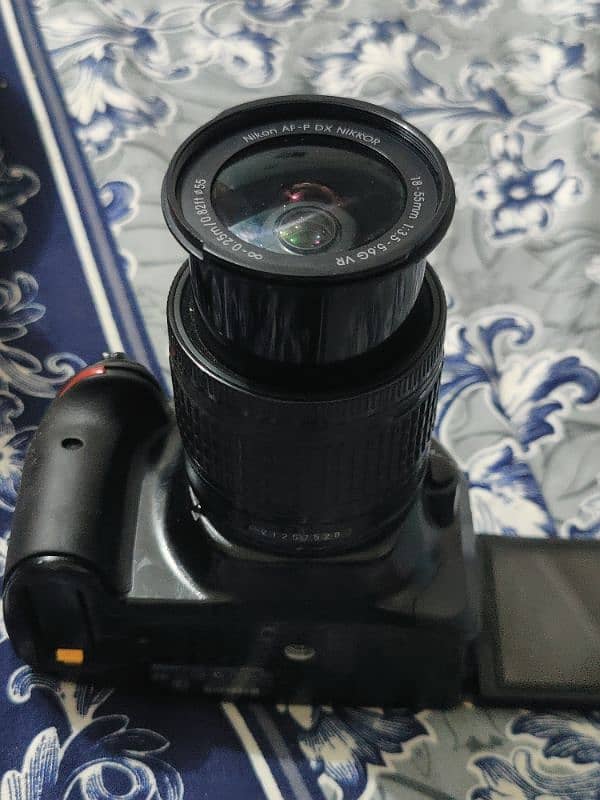 nikon d5200 DSLR camera 1