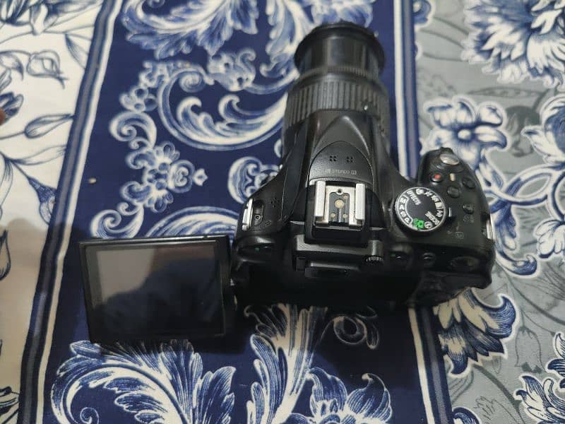 nikon d5200 DSLR camera 2