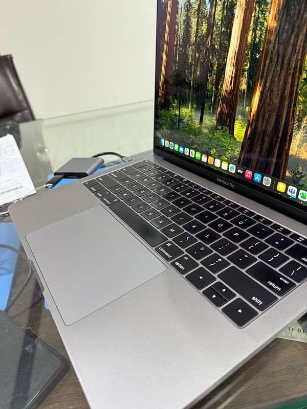 MacBook Pro 2016 13 inches 16/256 3