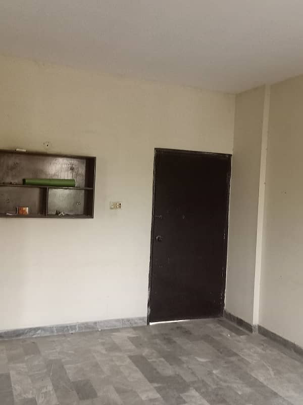 Independent Duplex 120 Sq Yards 3 Beds DD In Sumera Banglow Rent only 45 thousand 10