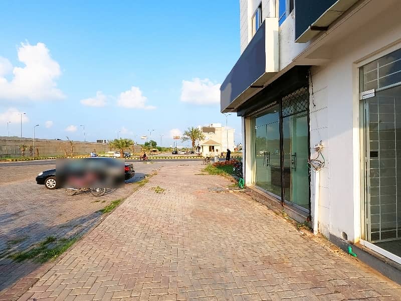 To sale You Can Find Spacious Prime Location Building In Khayaban-e-Amin - Block L 4