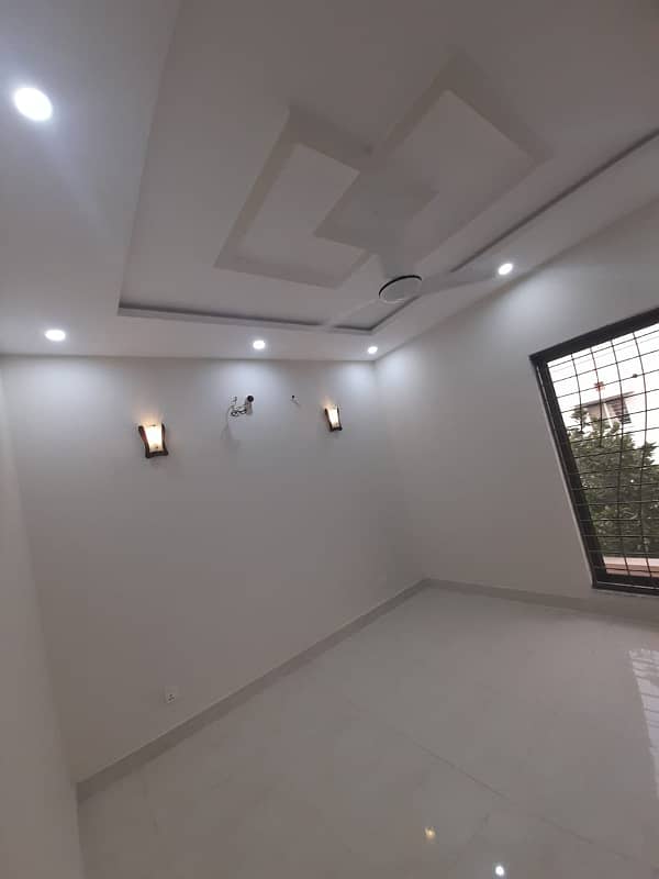 5 Marla Beautiful House For Rent In DHA 11 Rahbar 8