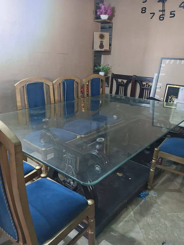 Dinning table | 8 seater dinning | glasstop dinning table for sale 9