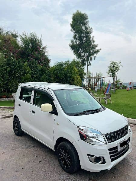 Suzuki Wagon R 2017 11