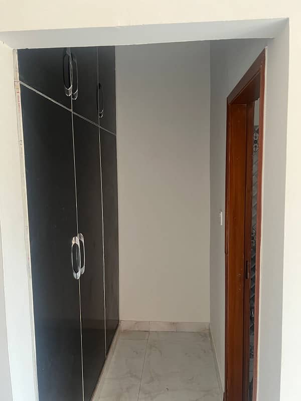 10 Marla Used House For Sale In Talha Block Bahria Town Lahore 17