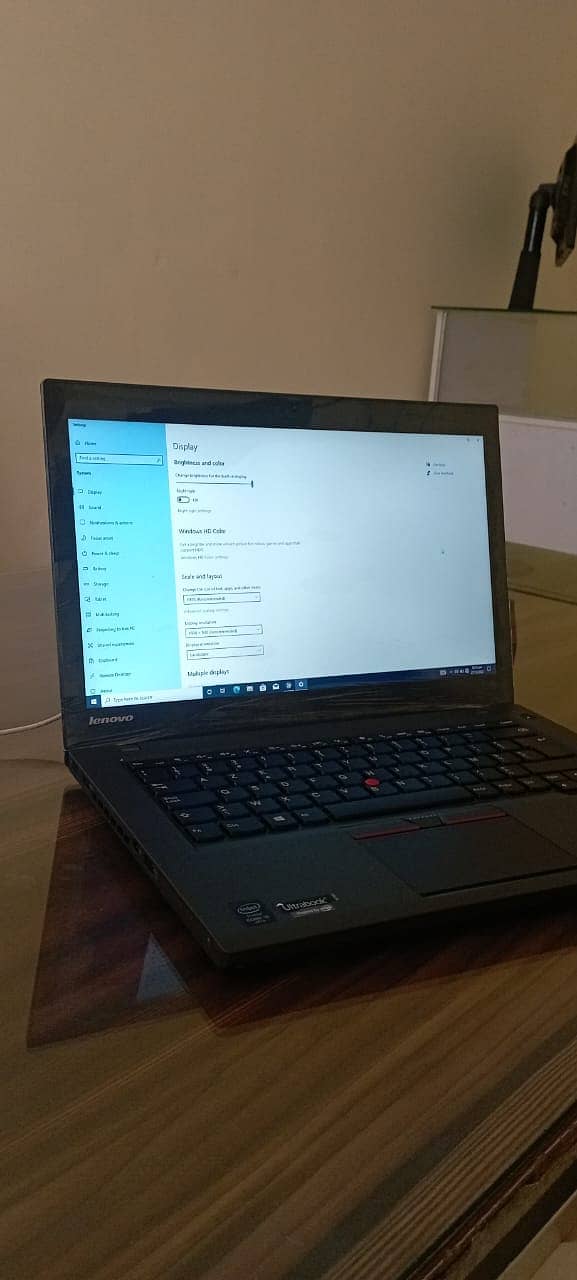 Lenovo Thinkpad T450 UltraBook Core i5 5th gen 8GB Ram 500GB HDD 10