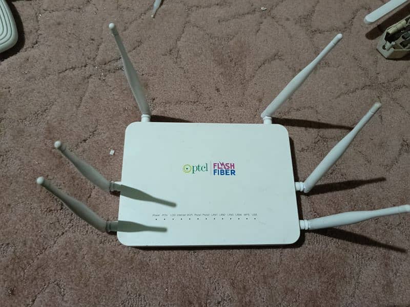 PTCL GPON FLASH FIBER DUAL BAND WIFI BEST RANGE ROUTER 0