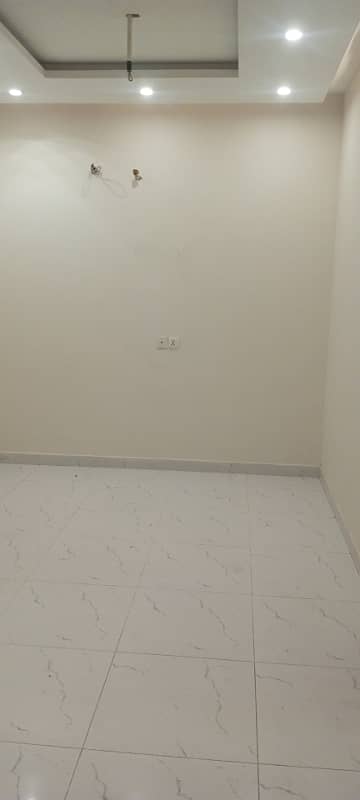 5 Marla Upper Portion for Rent Eden Bullevard colege Road Lahore 1