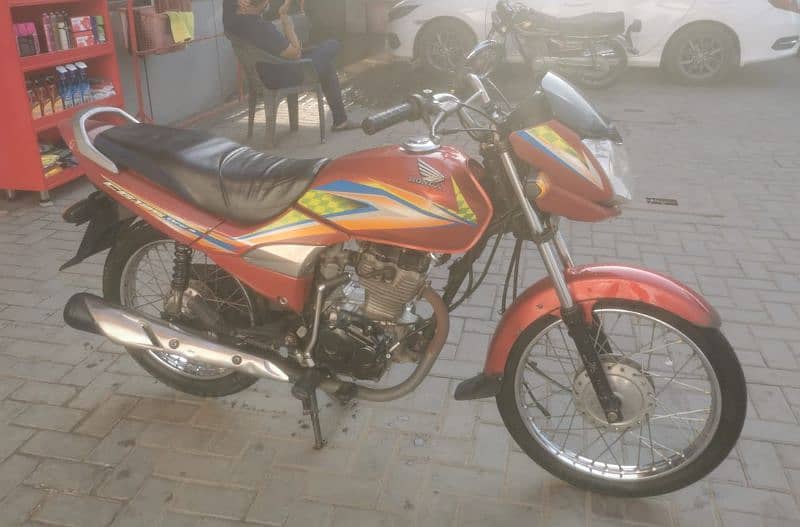 Honda CG126 Dream . genuine engine. non accident. 2