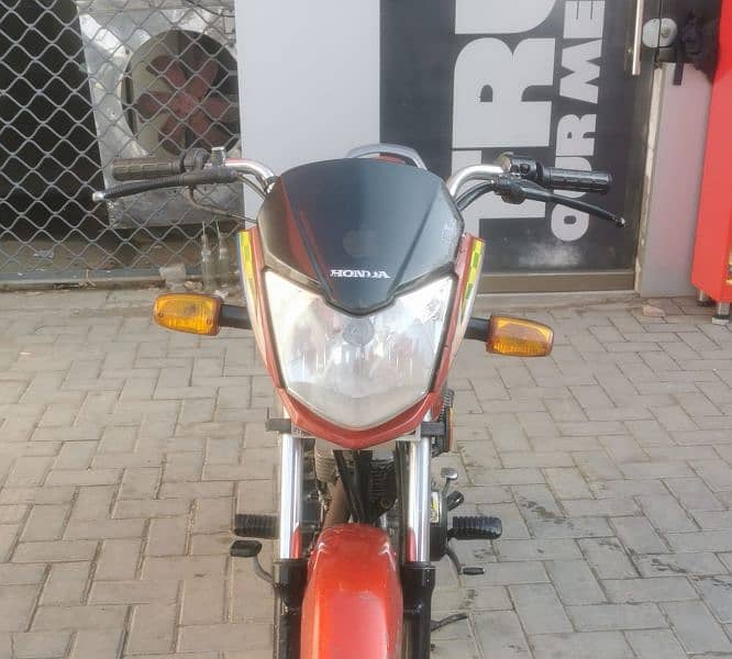 Honda CG126 Dream . genuine engine. non accident. 3