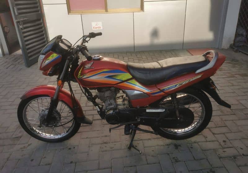 Honda CG126 Dream . genuine engine. non accident. 4