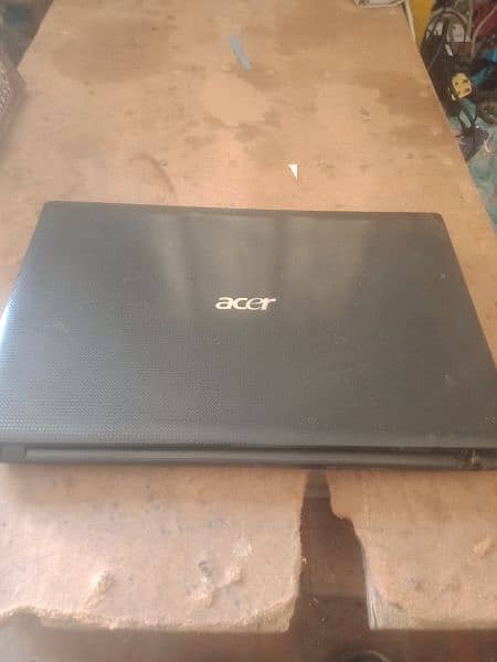 Acer laptop 4gb ram 320gb hard i3 3rd genraition 2