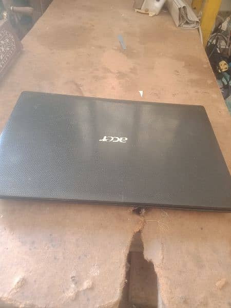 Acer laptop 4gb ram 320gb hard i3 3rd genraition 3