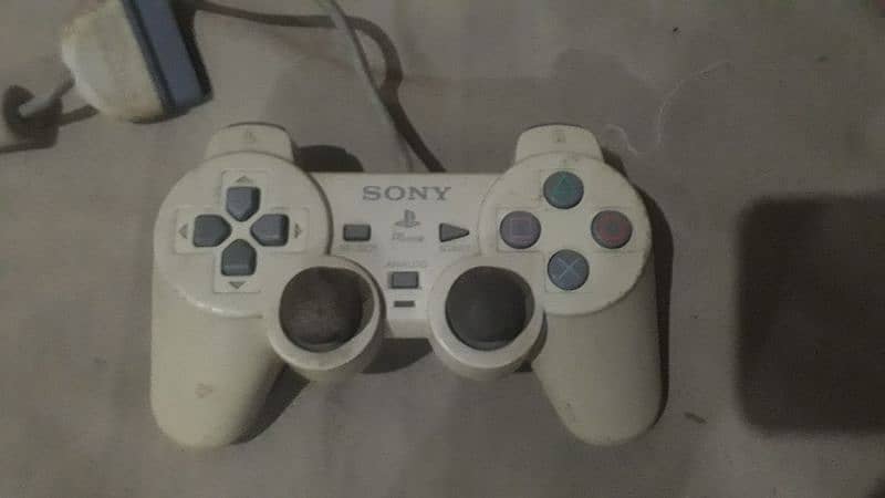 PS2 Controller 1