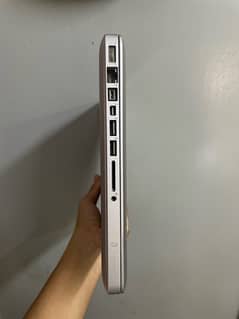 Macbook pro Late 2011 0